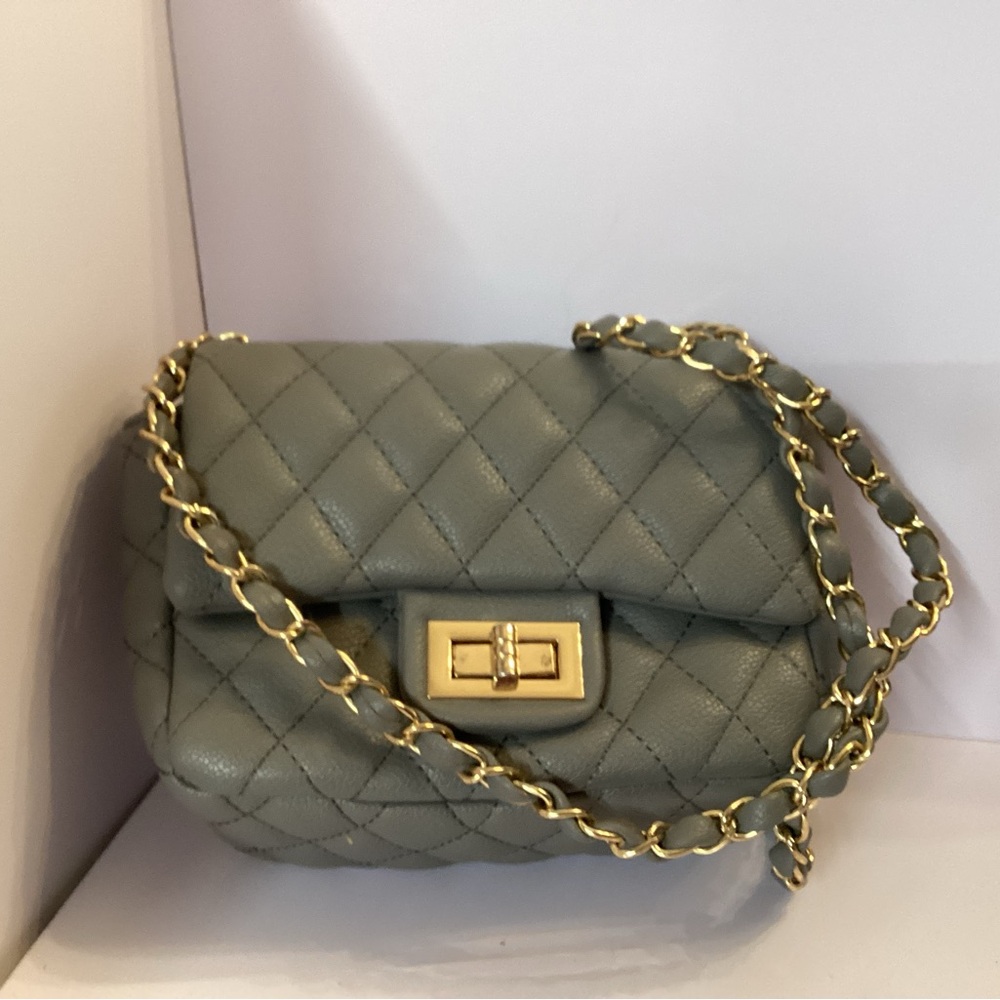 Quilted Leather Chain Bag - Gray